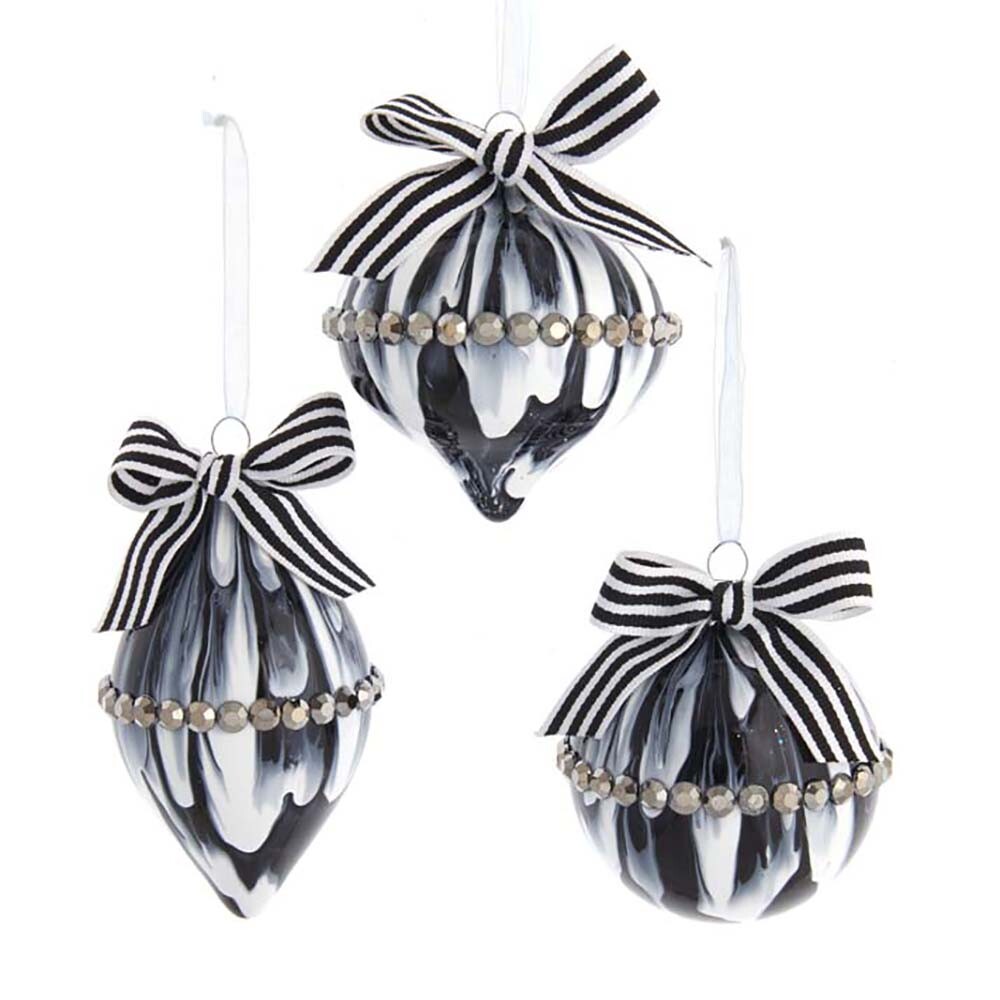 BLACK AND WHITE BALL