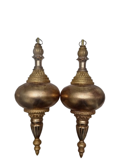 18´´VP GLTR W/ANTIQUE FINIAL ORNAMENT BOX/2 GOLD